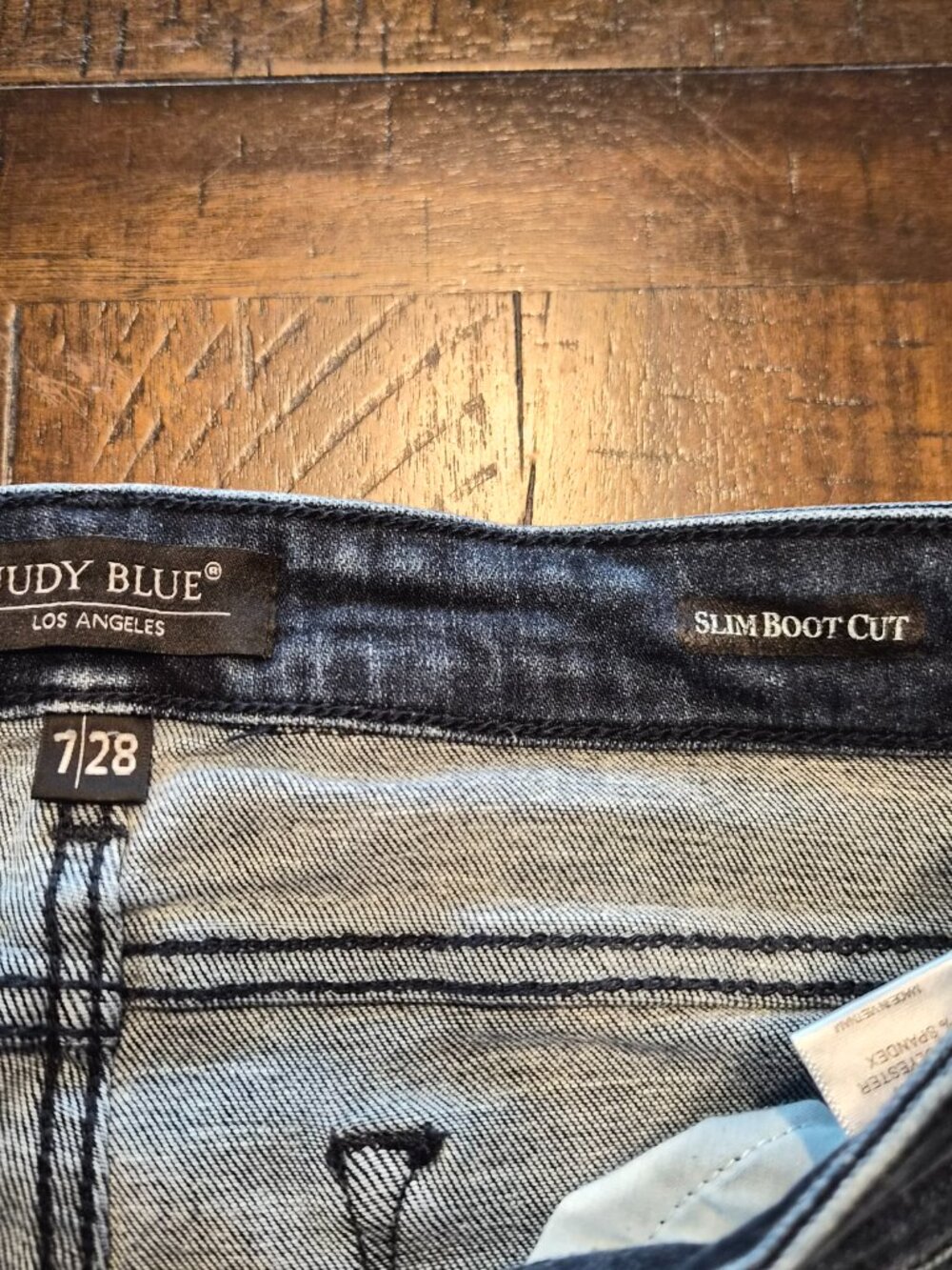 Judy Blue Womens Slim Boot Cut Dark Wash Jeans Size 7/28 Mid Rise Stretch G633 - Picture 3 of 12